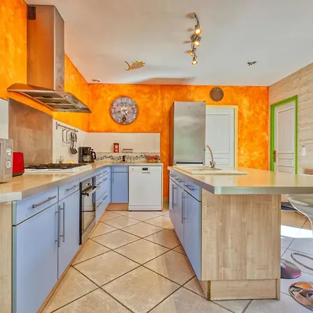 Σπίτι διακοπών Tina By Interhome